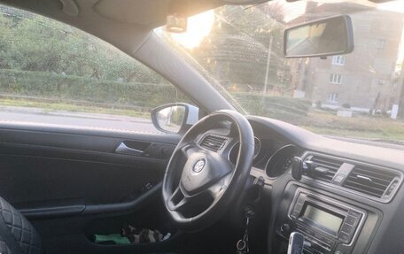 Volkswagen Jetta VI, 2015 год, 820 000 рублей, 6 фотография