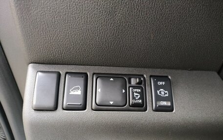 Nissan Pathfinder, 2008 год, 825 000 рублей, 19 фотография