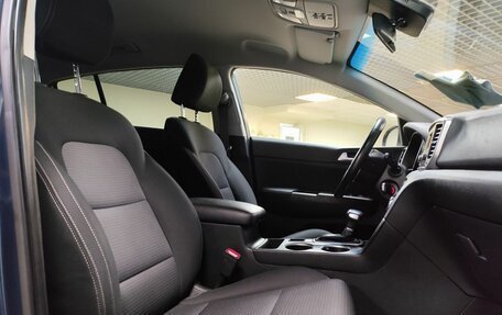 KIA Sportage IV рестайлинг, 2020 год, 2 099 000 рублей, 13 фотография