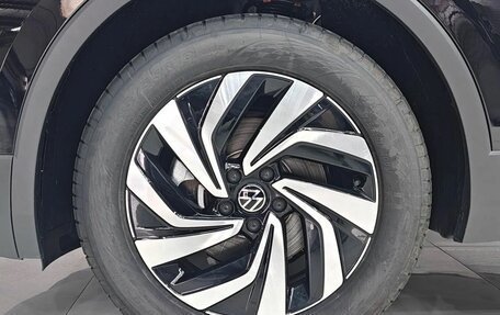 Volkswagen Tiguan II, 2026 год, 4 049 000 рублей, 18 фотография