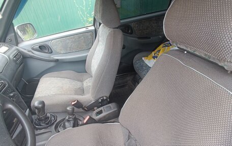 Chevrolet Niva I рестайлинг, 2003 год, 290 000 рублей, 8 фотография