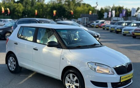 Skoda Fabia II, 2011 год, 599 000 рублей, 3 фотография