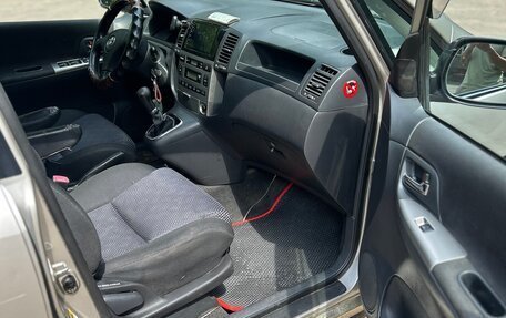 Toyota Corolla Verso I, 2002 год, 285 000 рублей, 9 фотография