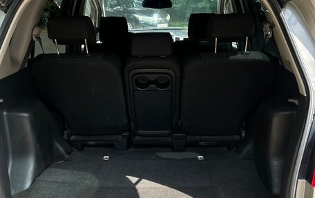 Toyota Corolla Verso I, 2002 год, 285 000 рублей, 14 фотография