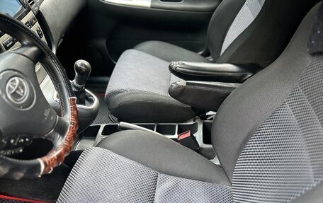 Toyota Corolla Verso I, 2002 год, 285 000 рублей, 16 фотография