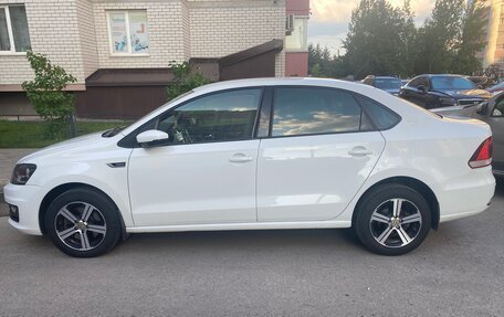 Volkswagen Polo VI (EU Market), 2018 год, 1 200 000 рублей, 4 фотография