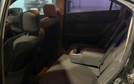 Mitsubishi Galant IX, 2004 год, 245 000 рублей, 11 фотография