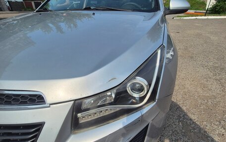 Chevrolet Cruze II, 2010 год, 600 000 рублей, 2 фотография