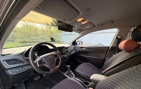 Hyundai Solaris II рестайлинг, 2022 год, 1 700 000 рублей, 3 фотография
