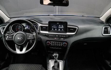 KIA cee'd III, 2018 год, 1 600 000 рублей, 10 фотография