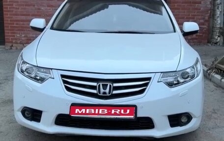 Honda Accord VIII рестайлинг, 2012 год, 1 250 000 рублей, 1 фотография