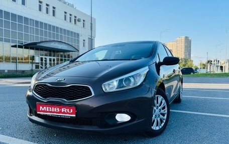 KIA cee'd III, 2014 год, 990 000 рублей, 1 фотография