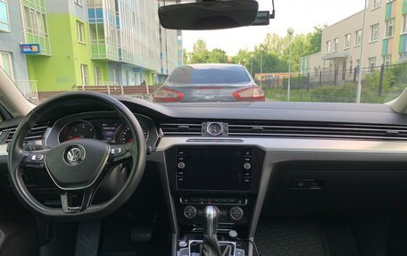 Volkswagen Passat B8 рестайлинг, 2018 год, 2 600 000 рублей, 7 фотография
