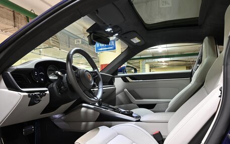 Porsche 911, 2019 год, 12 000 000 рублей, 15 фотография