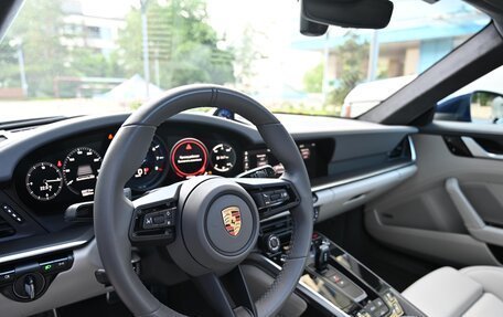 Porsche 911, 2019 год, 12 000 000 рублей, 32 фотография