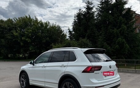 Volkswagen Tiguan II, 2019 год, 3 400 000 рублей, 3 фотография