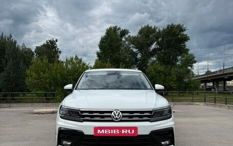 Volkswagen Tiguan II, 2019 год, 3 400 000 рублей, 6 фотография