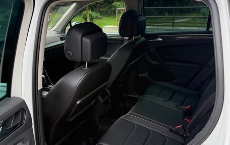 Volkswagen Tiguan II, 2019 год, 3 400 000 рублей, 17 фотография