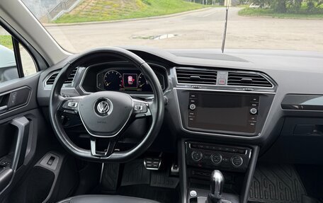 Volkswagen Tiguan II, 2019 год, 3 400 000 рублей, 31 фотография