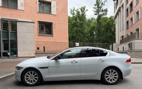 Jaguar XE I рестайлинг, 2018 год, 2 169 000 рублей, 6 фотография