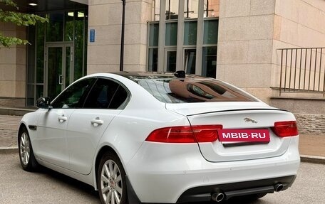 Jaguar XE I рестайлинг, 2018 год, 2 169 000 рублей, 9 фотография