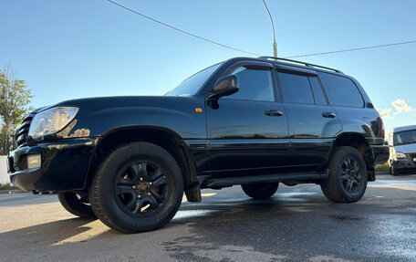 Toyota Land Cruiser 100 рестайлинг 2, 2005 год, 1 750 000 рублей, 6 фотография
