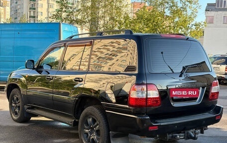 Toyota Land Cruiser 100 рестайлинг 2, 2005 год, 1 750 000 рублей, 8 фотография