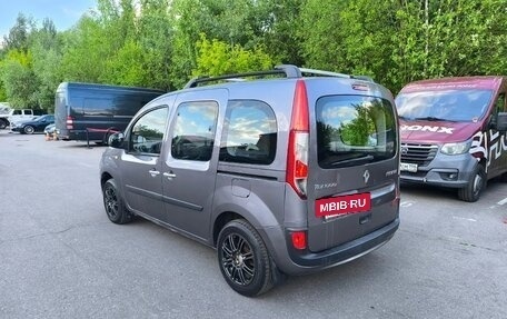Renault Kangoo II рестайлинг, 2014 год, 1 100 000 рублей, 3 фотография