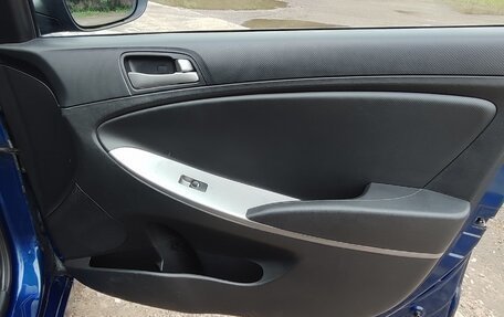 Hyundai Solaris II рестайлинг, 2016 год, 800 000 рублей, 15 фотография