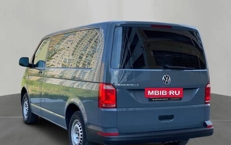 Volkswagen Caravelle T6 рестайлинг, 2019 год, 2 650 000 рублей, 9 фотография