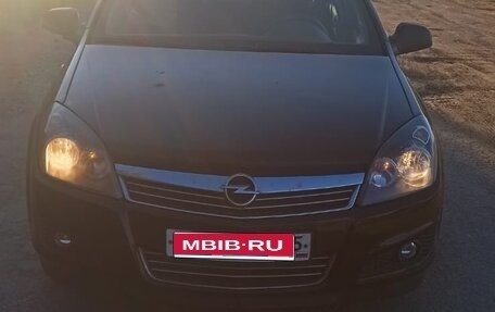 Opel Astra H, 2013 год, 365 000 рублей, 1 фотография