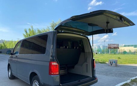 Volkswagen Caravelle T6 рестайлинг, 2019 год, 2 650 000 рублей, 16 фотография