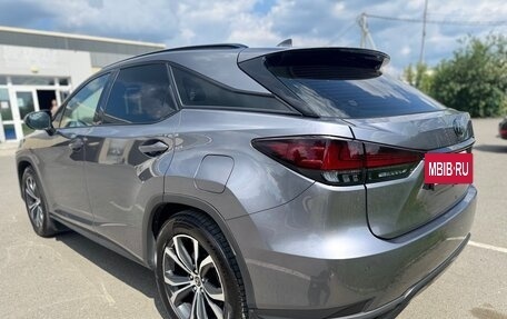 Lexus RX IV рестайлинг, 2021 год, 5 100 000 рублей, 7 фотография
