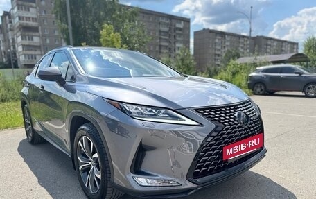 Lexus RX IV рестайлинг, 2021 год, 5 100 000 рублей, 3 фотография