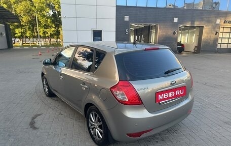 KIA cee'd I рестайлинг, 2011 год, 600 000 рублей, 7 фотография