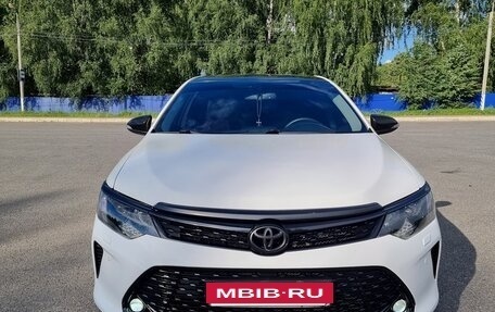 Toyota Camry, 2016 год, 2 450 000 рублей, 2 фотография