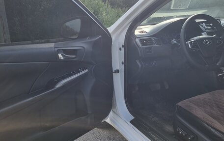 Toyota Camry, 2016 год, 2 450 000 рублей, 13 фотография