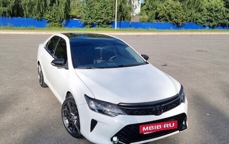 Toyota Camry, 2016 год, 2 450 000 рублей, 10 фотография