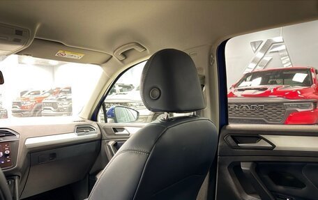 Volkswagen Tiguan II, 2020 год, 2 100 000 рублей, 11 фотография