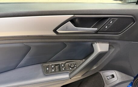 Volkswagen Tiguan II, 2020 год, 2 100 000 рублей, 19 фотография