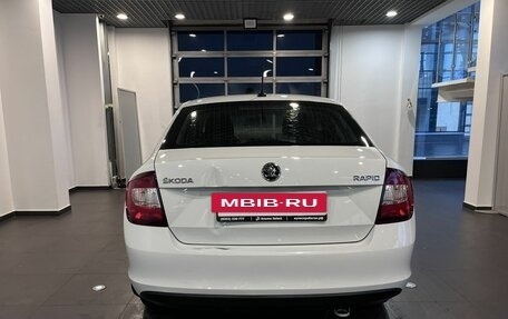 Skoda Rapid I, 2018 год, 1 214 000 рублей, 4 фотография