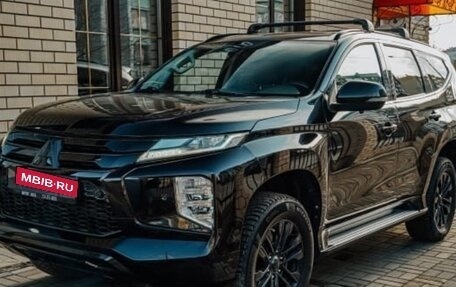 Mitsubishi Pajero Sport III рестайлинг, 2020 год, 4 000 000 рублей, 1 фотография