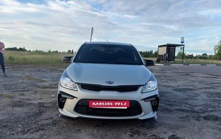 KIA Rio IV, 2018 год, 1 600 000 рублей, 2 фотография