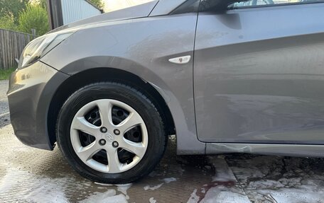 Hyundai Solaris II рестайлинг, 2011 год, 650 000 рублей, 5 фотография