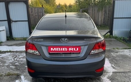 Hyundai Solaris II рестайлинг, 2011 год, 650 000 рублей, 3 фотография