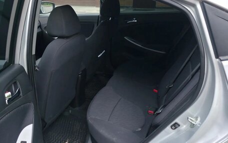 Hyundai Solaris II рестайлинг, 2013 год, 600 000 рублей, 12 фотография