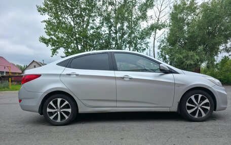Hyundai Solaris II рестайлинг, 2013 год, 600 000 рублей, 7 фотография