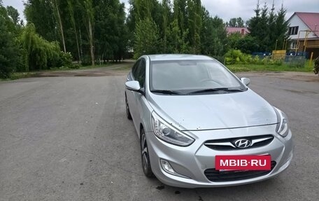 Hyundai Solaris II рестайлинг, 2013 год, 600 000 рублей, 8 фотография