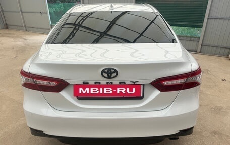 Toyota Camry, 2018 год, 2 500 000 рублей, 3 фотография