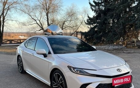 Toyota Camry, 2024 год, 3 630 000 рублей, 2 фотография